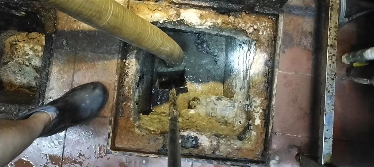 五通桥化油池清理-污水池清掏